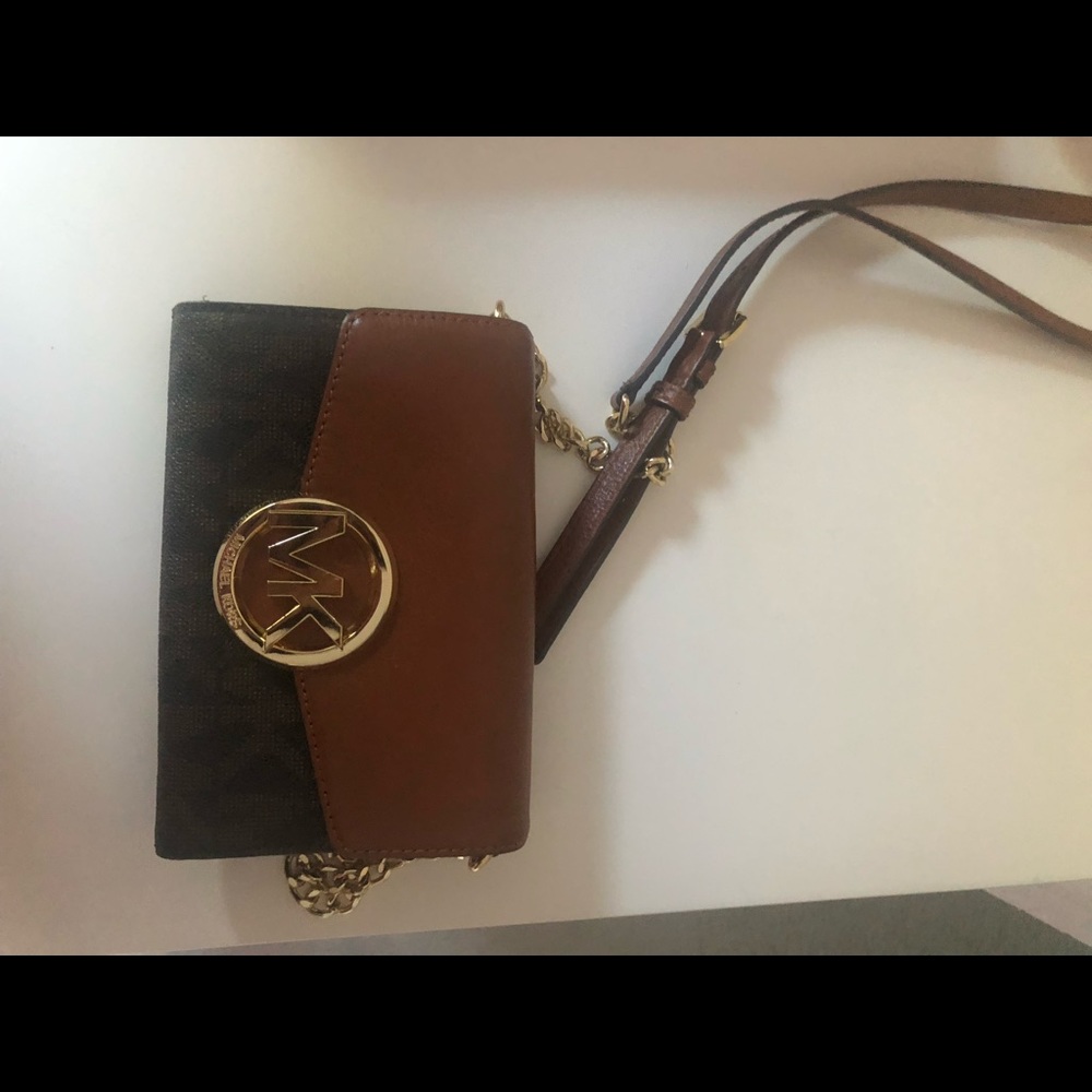 MK cross body wallet
